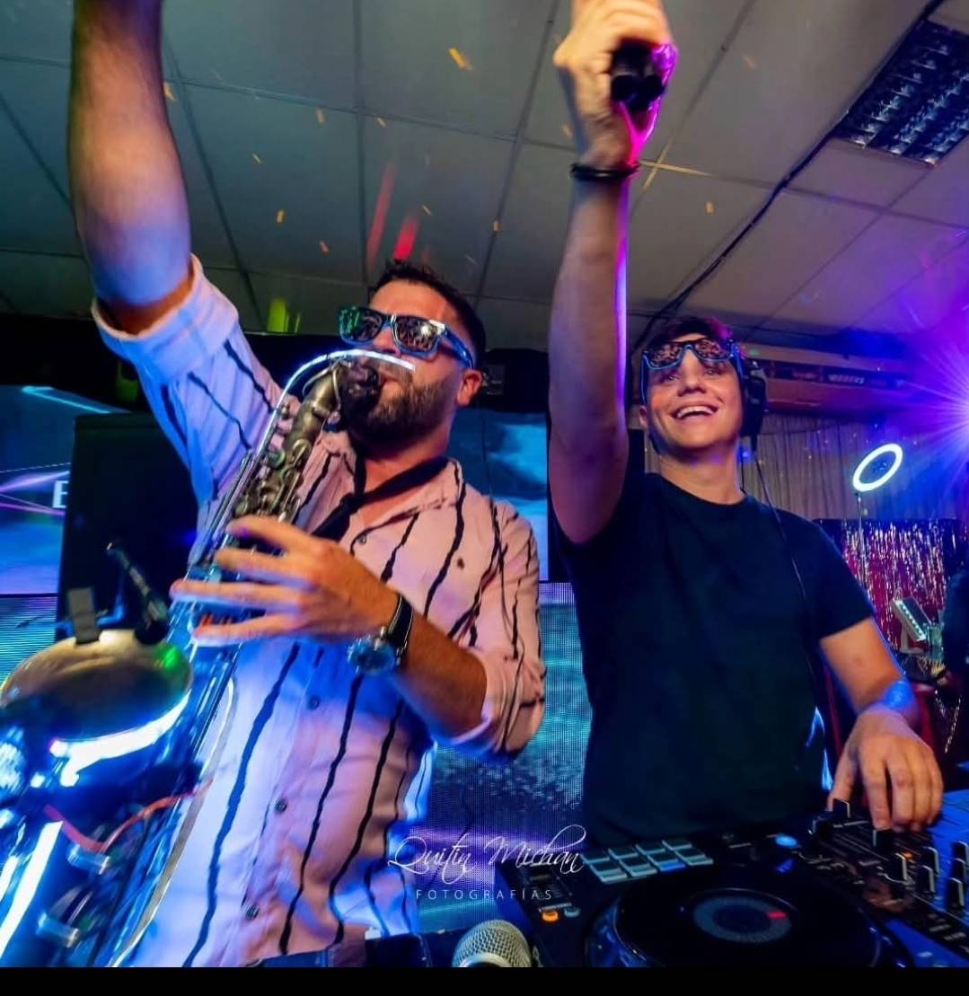 Sax DJ